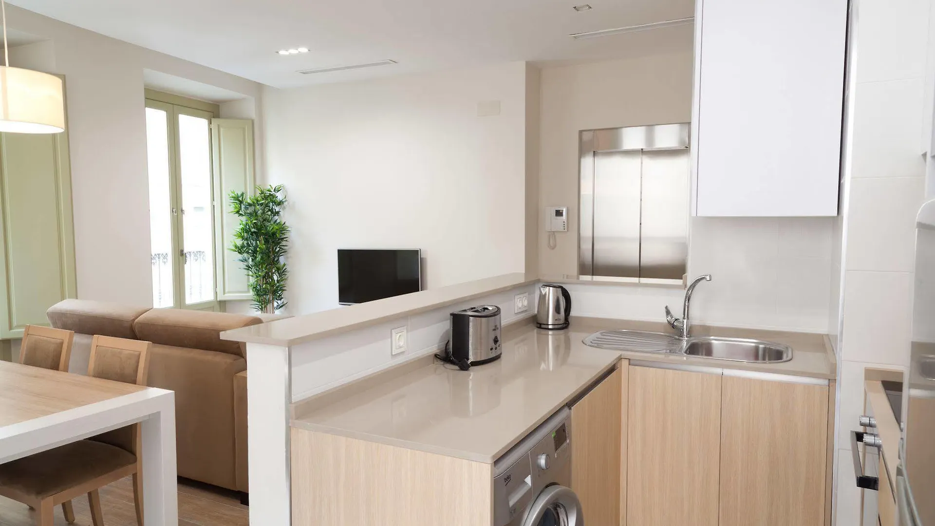 Pinar Apartments Malaga